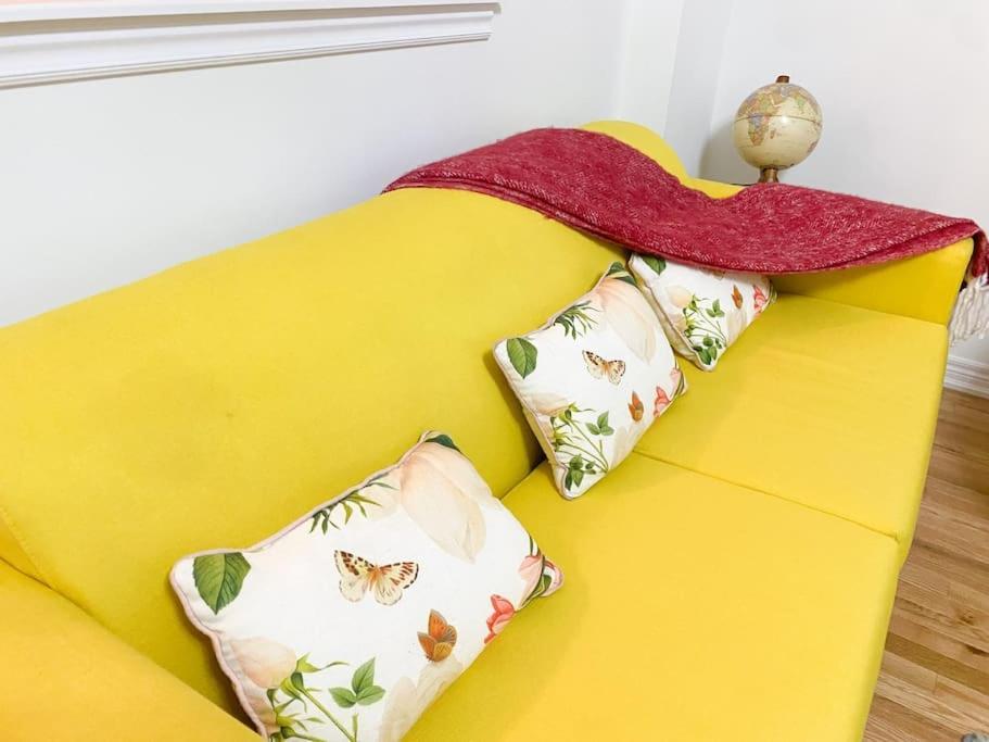 Elegant Rooms In Shared Townhouse Next To Beach Уитби Экстерьер фото